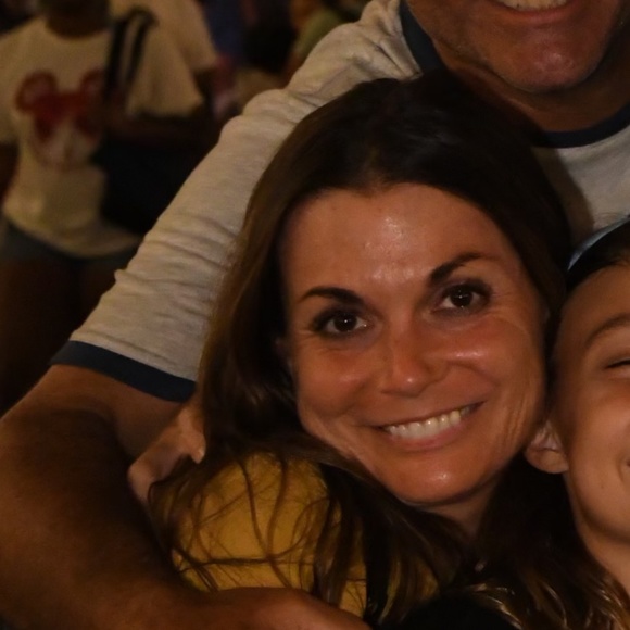 Meet your Posher, Darrah - Picture 1 of 6